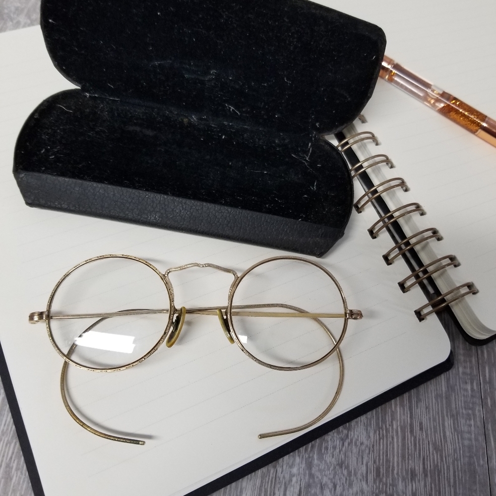 AO Cortland Antique gold wire rims glasses - Picture 8 of 10